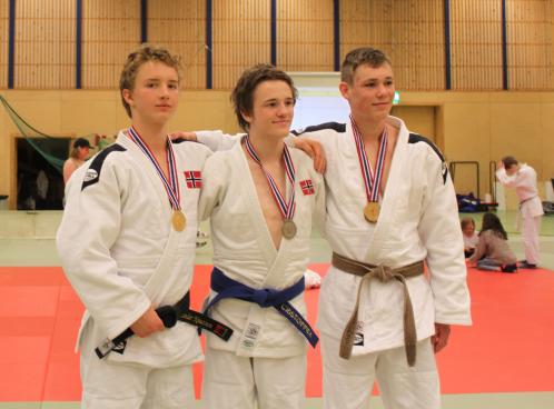 Klikk p� bilde for full st�rrelse