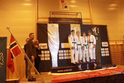 Klikk p� bilde for full st�rrelse